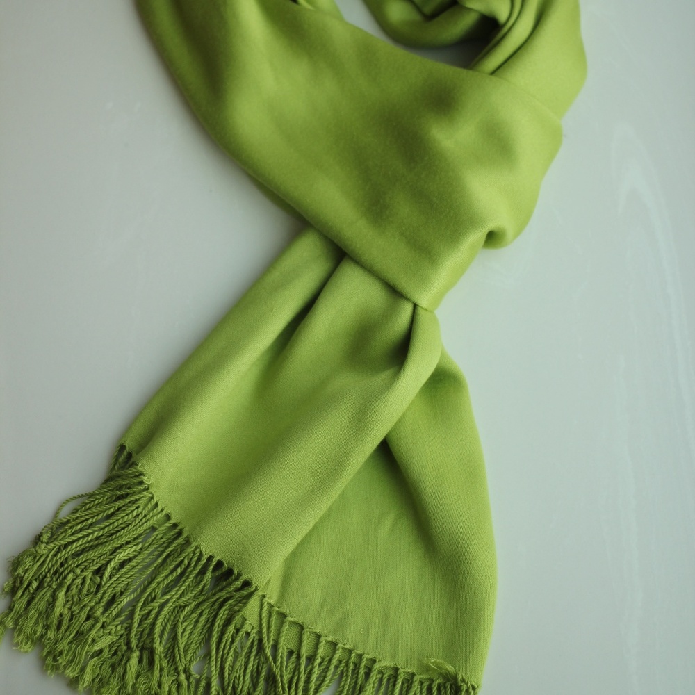 NWT Flora Green Pashmina Women's Scarf /Wrap/Shawl - Picture 5 of 8